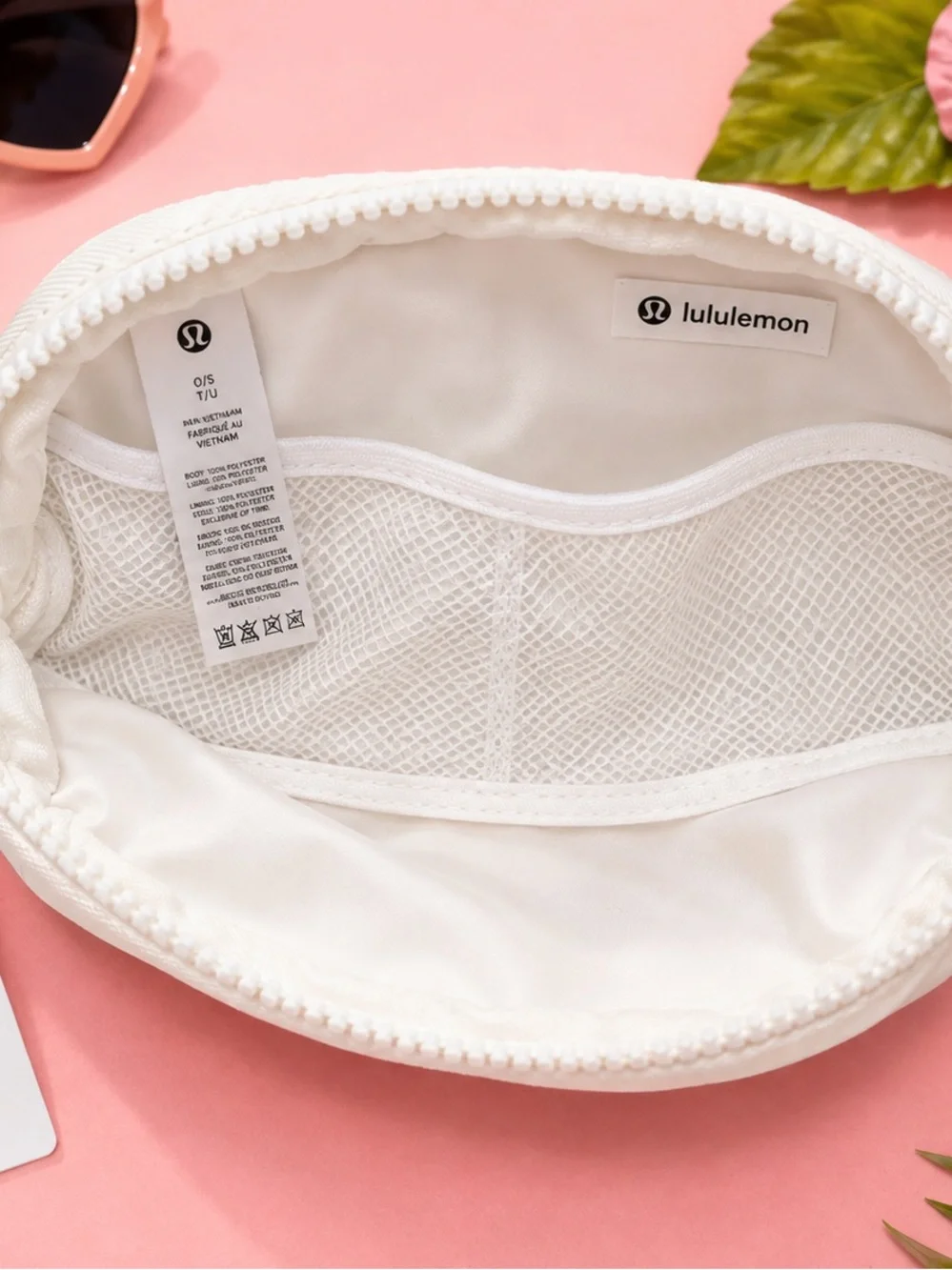 Lululemon Everywhere Belt Bag 1L White Silver NWT